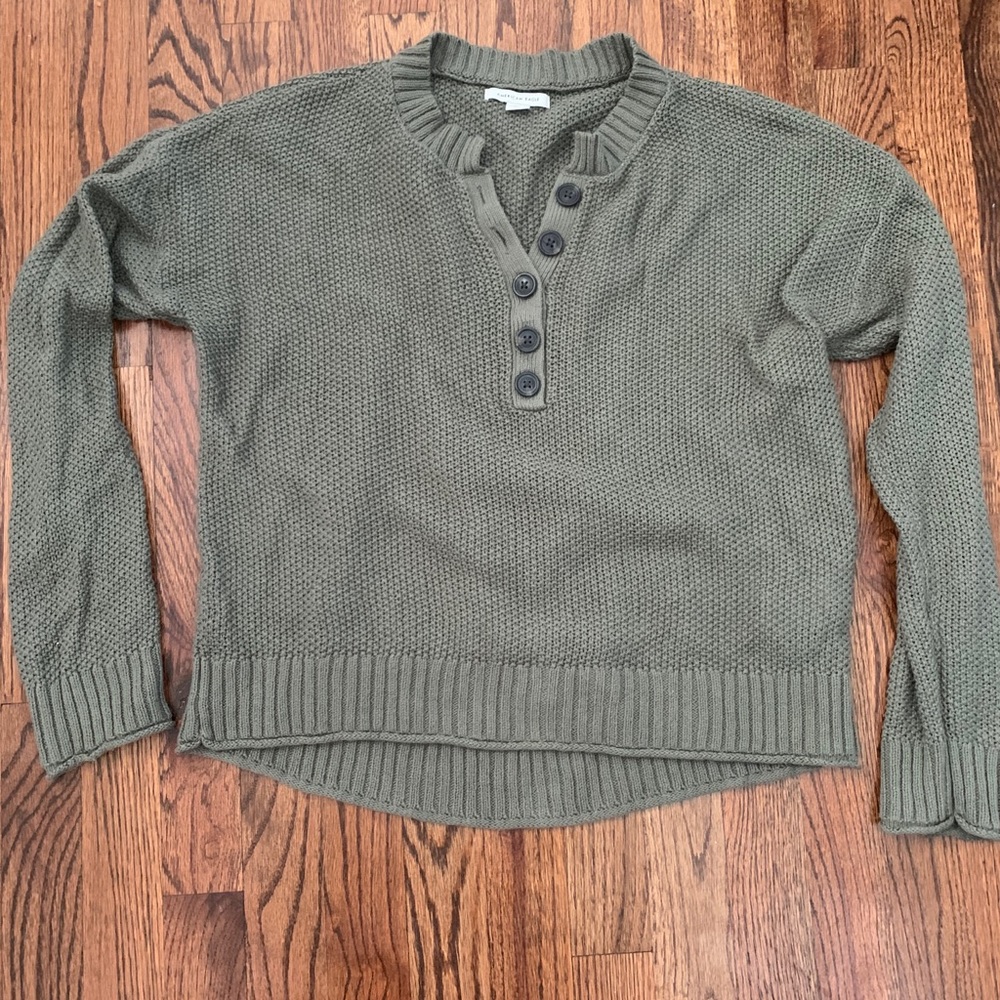 American Eagle Sweater